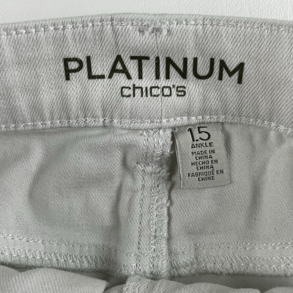 Chico's Women's Platinum Denim Ankle Jeans White Size 1.5 Summer Classic - Picture 6 of 10